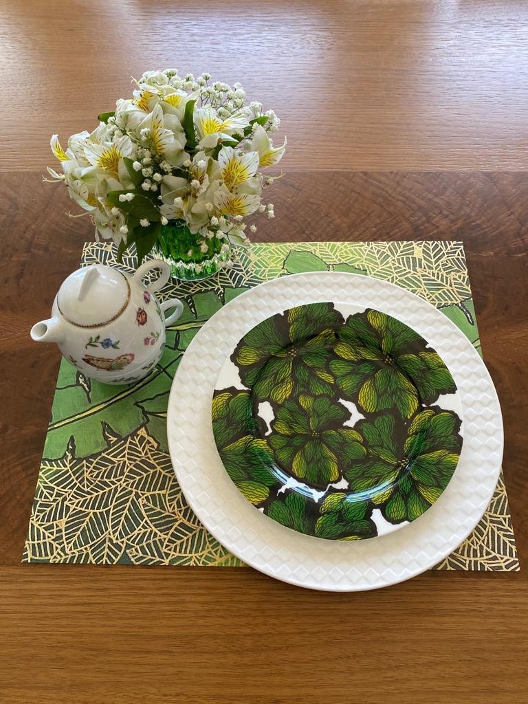 Multicolor Porcelain Plate Set